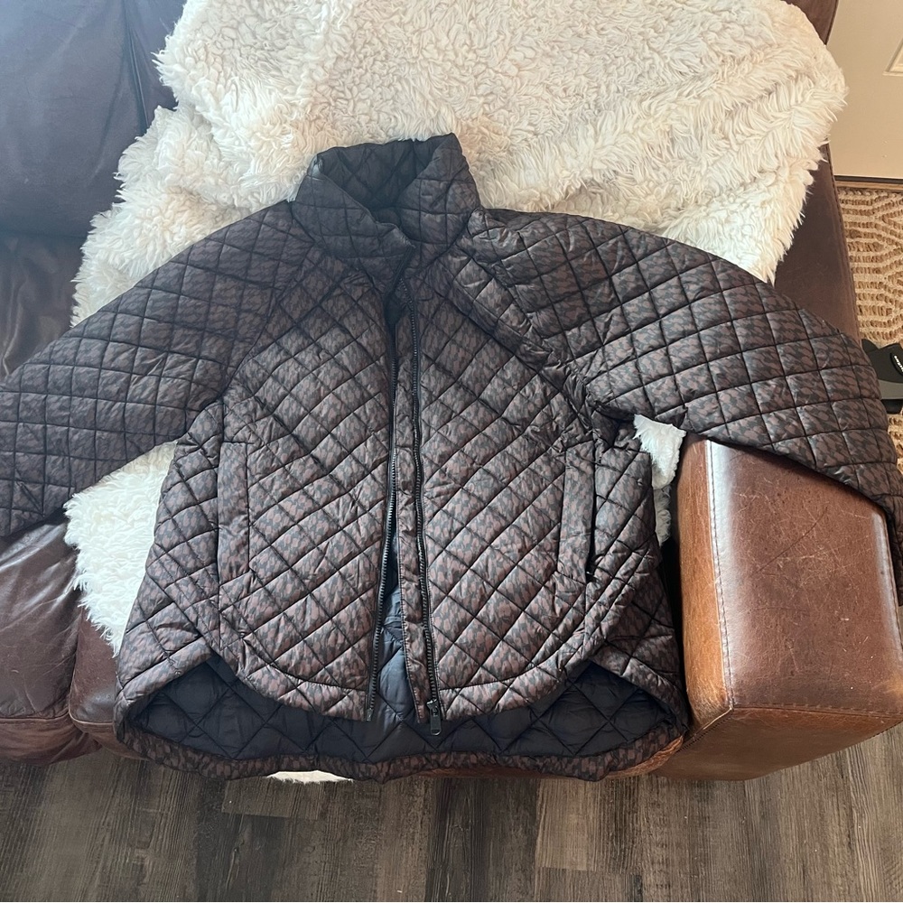 Athleta Black and Brown Quilted Puffer Jacket